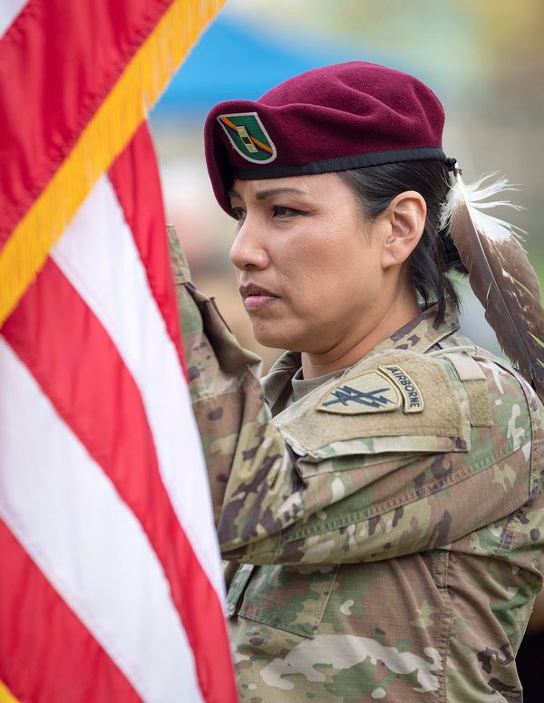 flag-bearer-misty-lakota@600w Soldiers on computers. Defense Visual Information Distribution